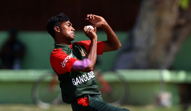 Bangladesh HP seizes control on day two